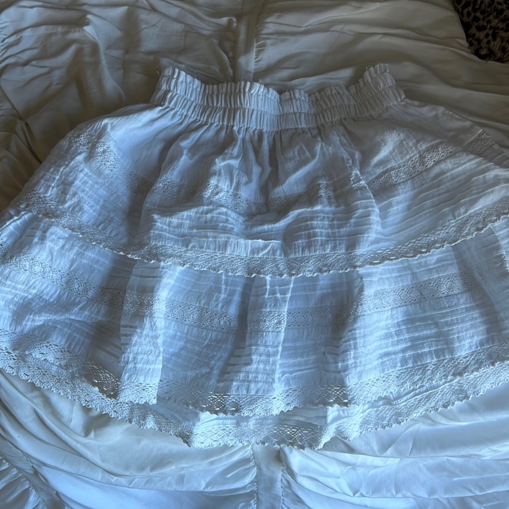 White lace ruffle skirt (LSF dupe)